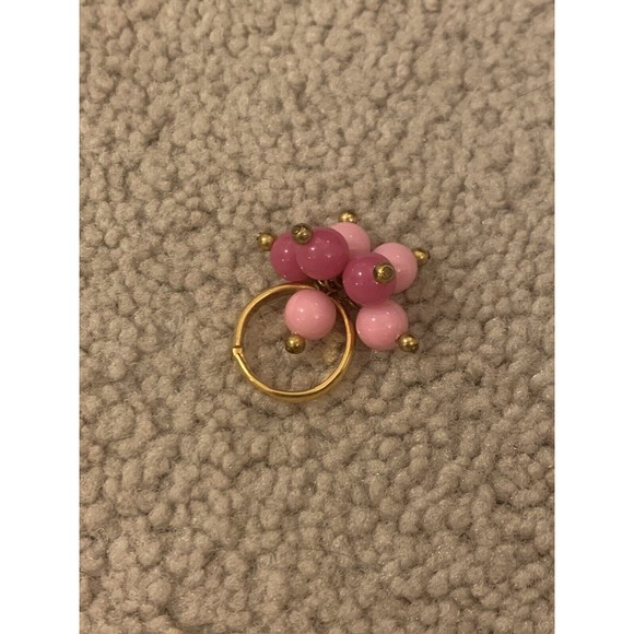 Vintage Barbiecore Pink Plastic Lucite Bobble Charm Ring Adjustable Jewelry - Picture 1 of 5